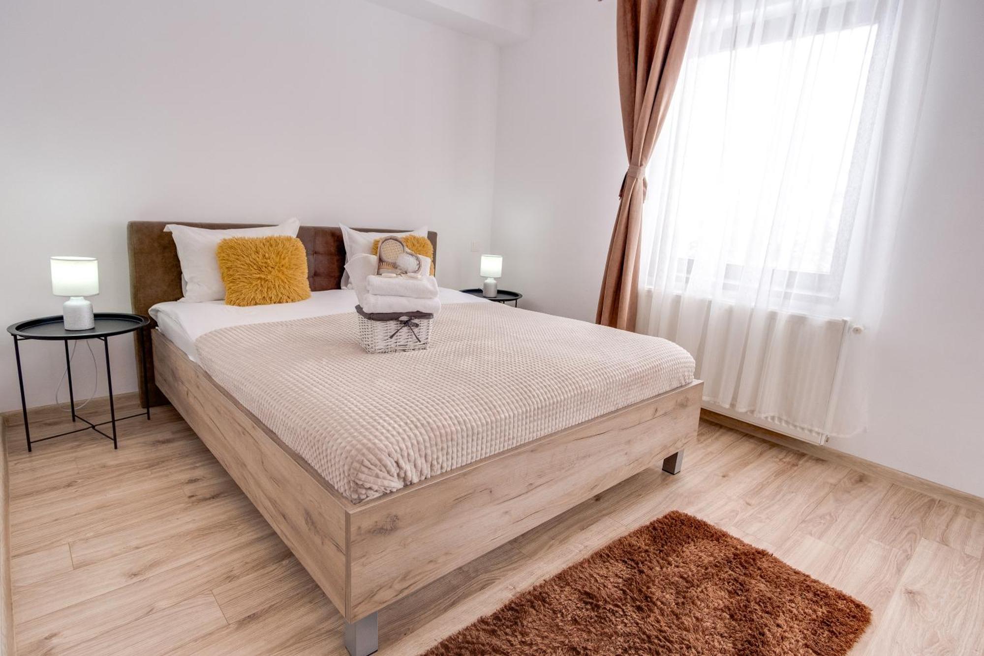 Oana Boutique Cdi *